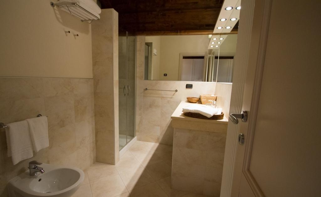 Albergo Della Ceramica Villanova Mondovì Exteriör bild