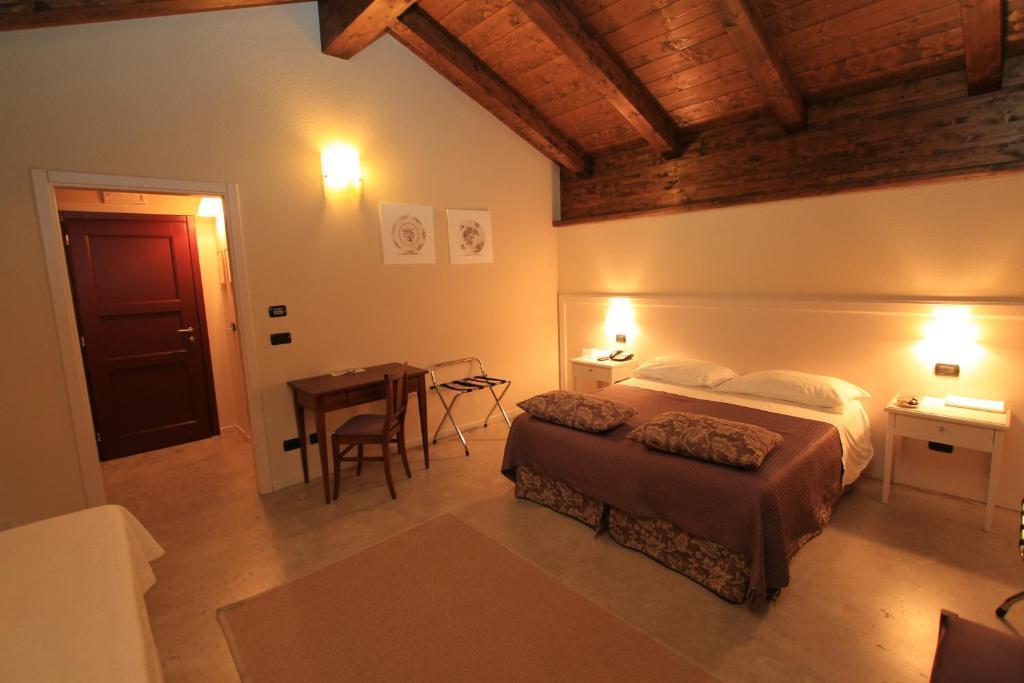 Albergo Della Ceramica Villanova Mondovì Exteriör bild