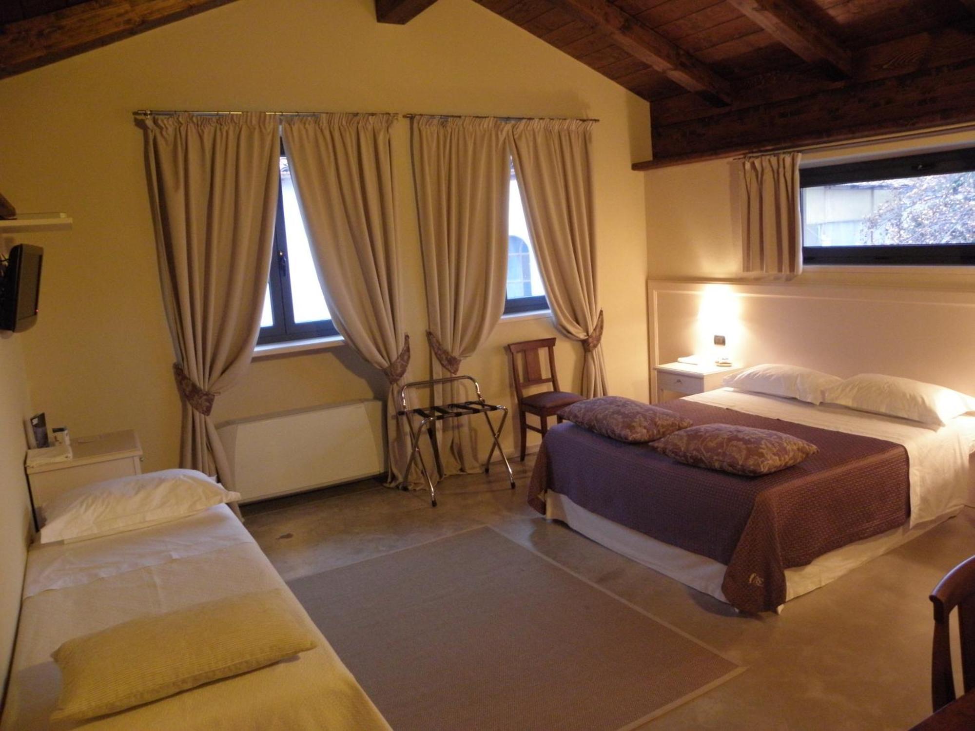 Albergo Della Ceramica Villanova Mondovì Exteriör bild